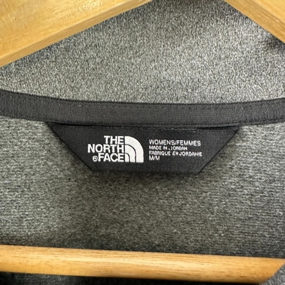 The North Face Mens Medium 1/4 Zip Mountain Gray Outdoor - Picture 2 of 10